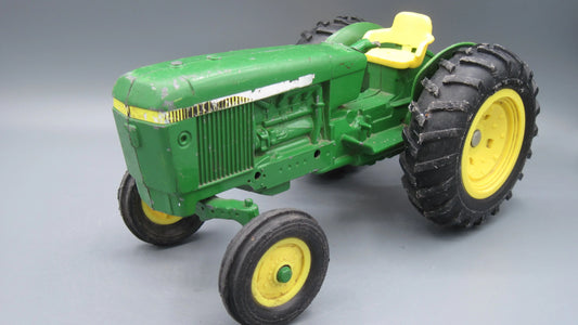 ERTL   John Deere 584 Tractor  Green
