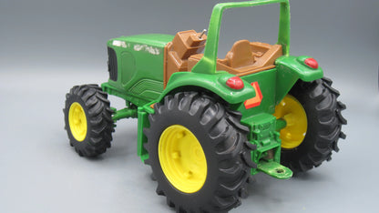 ERTL   John Deere Tractor  Green