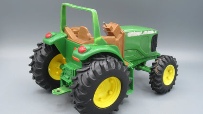 ERTL   John Deere Tractor  Green