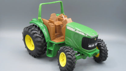 ERTL   John Deere Tractor  Green