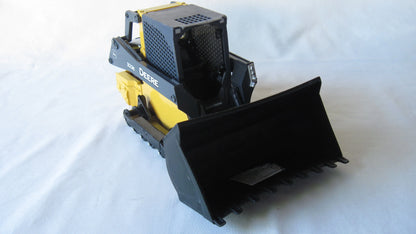 ERTL   John Deere 323 E   Yellow