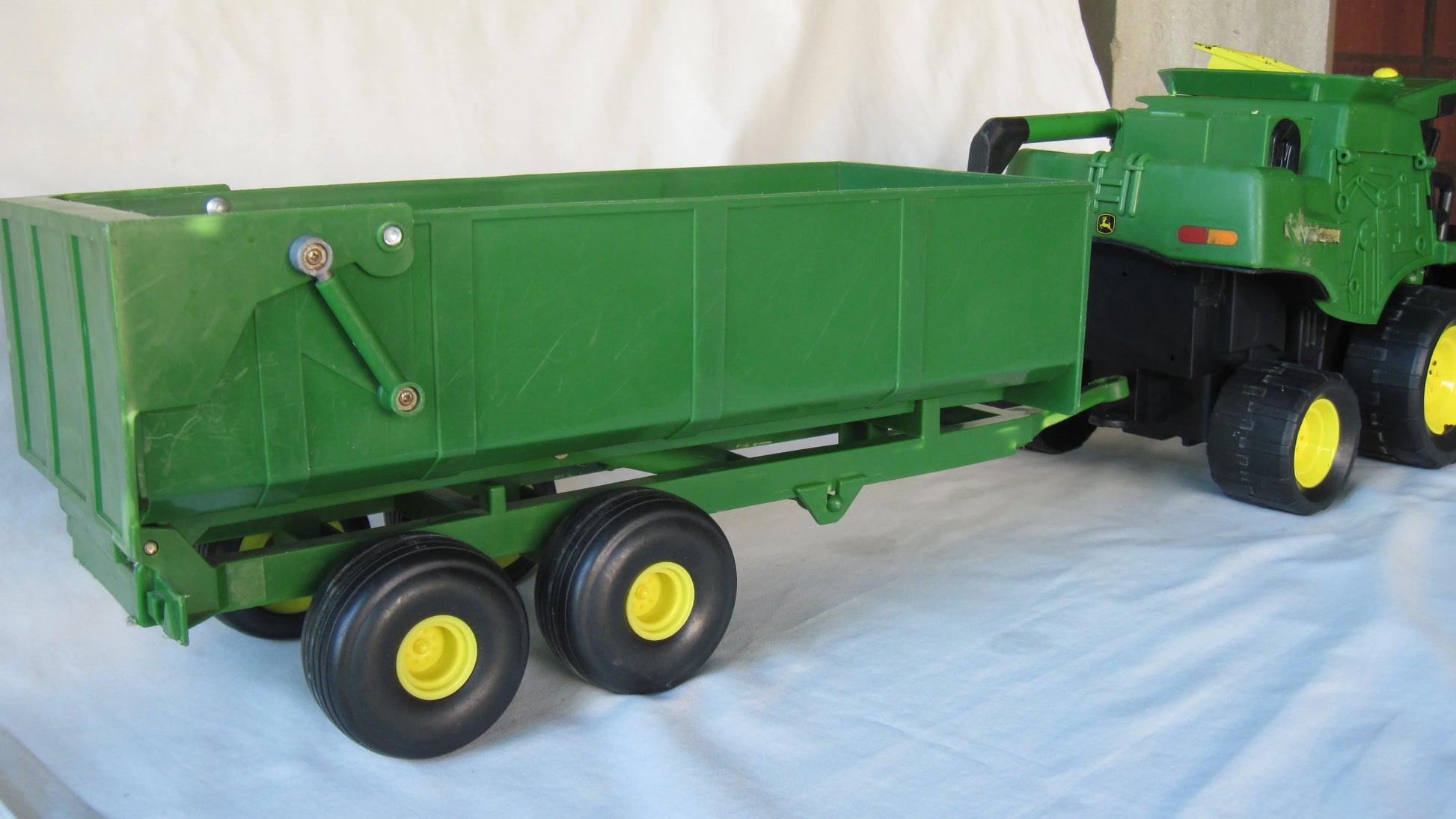 Tomy    John Deere EX2-5AZ with Loading Trolly  Green