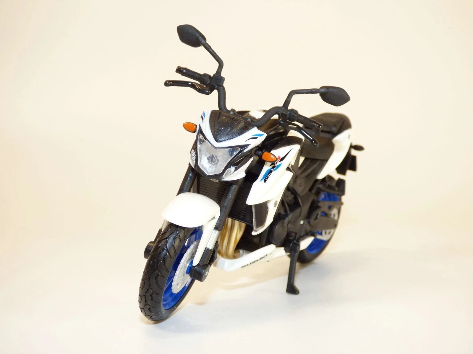 Adventure Force   Set of x4 motorcycles KTM Duke, Yamaha R6, Suzuki GSX-R, Honda Africa Twin (Set of x4 Motorcycles)  Multi Colors