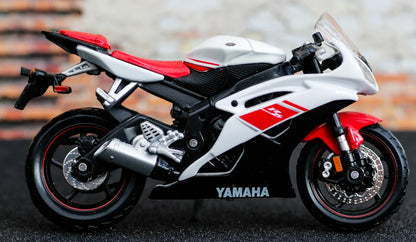 Adventure Force   Set of x4 motorcycles KTM Duke, Yamaha R6, Suzuki GSX-R, Honda Africa Twin (Set of x4 Motorcycles)  Multi Colors