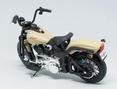 Maisto   Harley-Davidson FLSTSB Cross Bones 2008 Beige