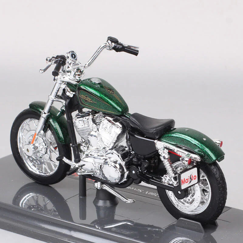 Maisto   Harley-Davidson XL 1200V Seventy-Two 2012 Green