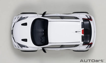 Auto Art   Nissan Juke-R 2.0  White