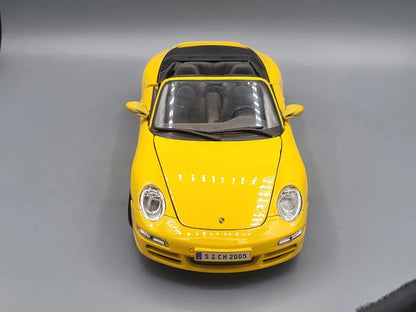 Maisto   Porsche 911 Carrera S Cabriolet  Yellow