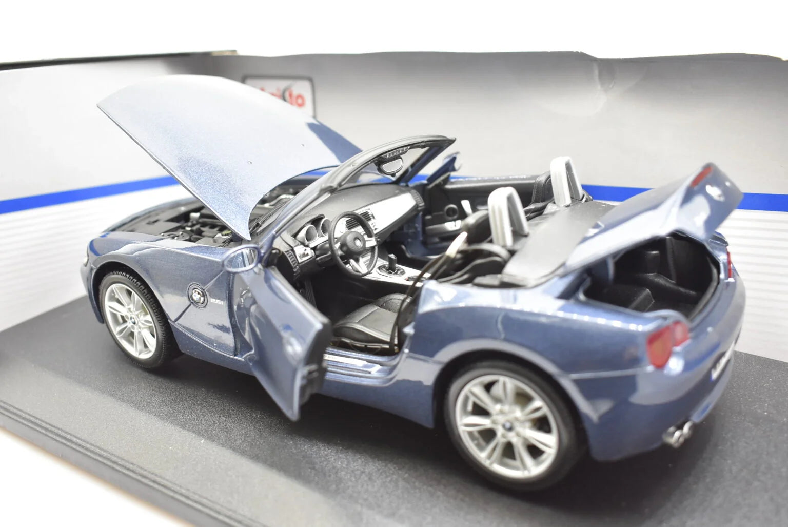 Maisto  Special Edition BMW  Z4  Blue