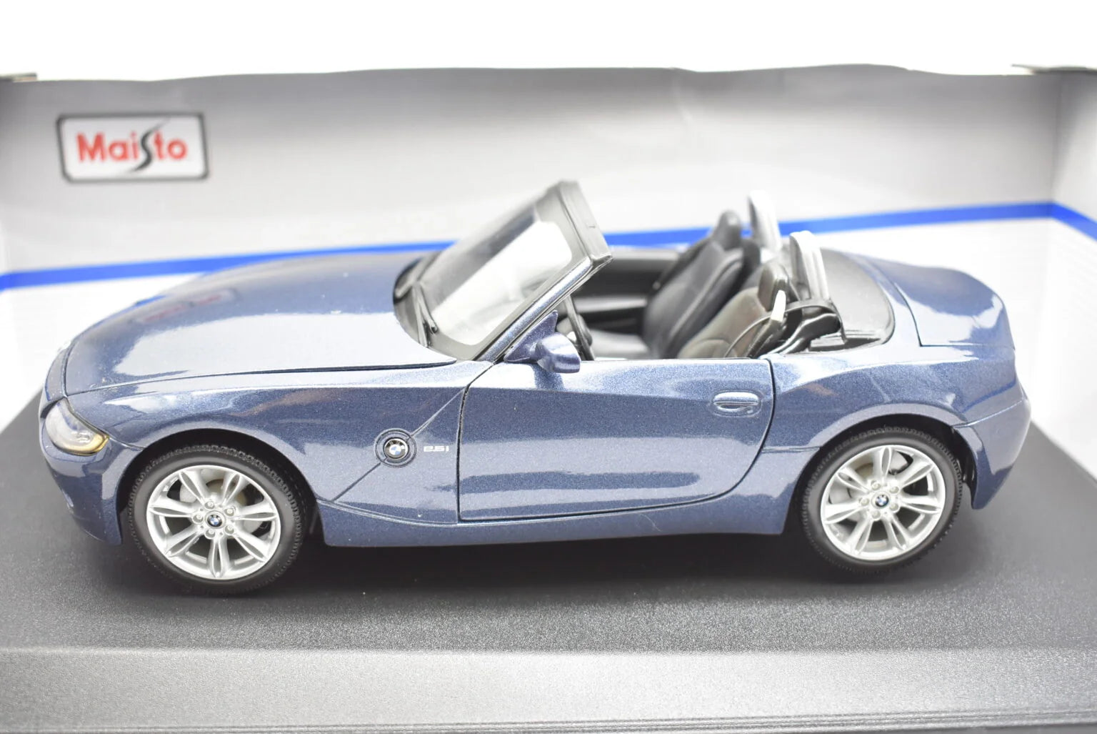 Maisto  Special Edition BMW  Z4  Blue