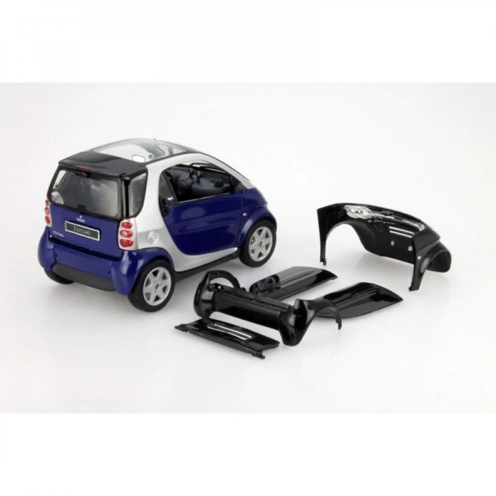 Maisto  Special Edition Smart Fortwo Coupe   Black, Silver