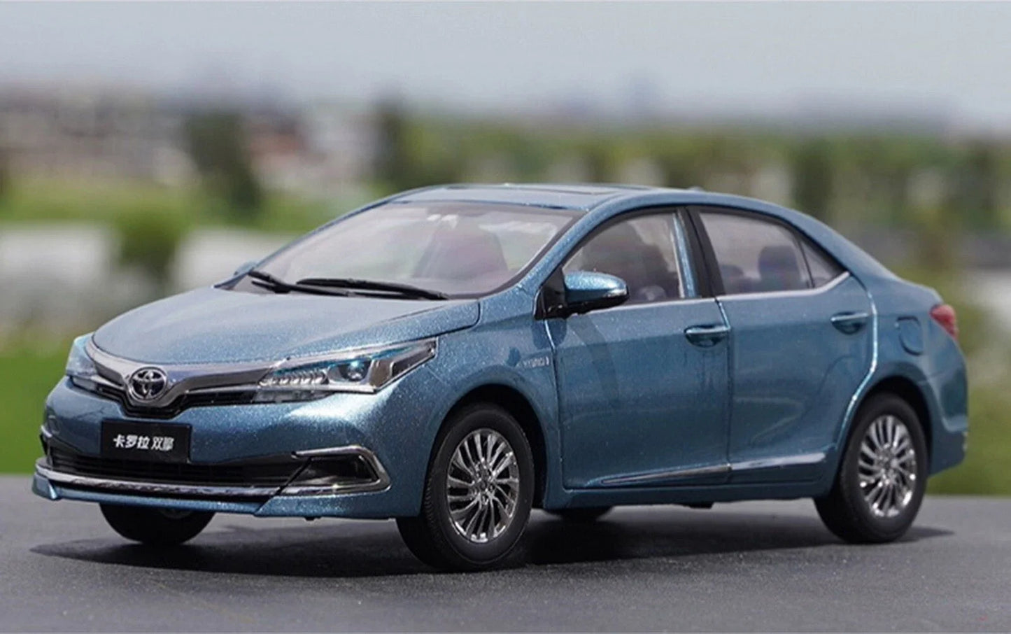 Toyota Corp.   Toyota Corolla Hybrid (Pakistani Grande)  Blue