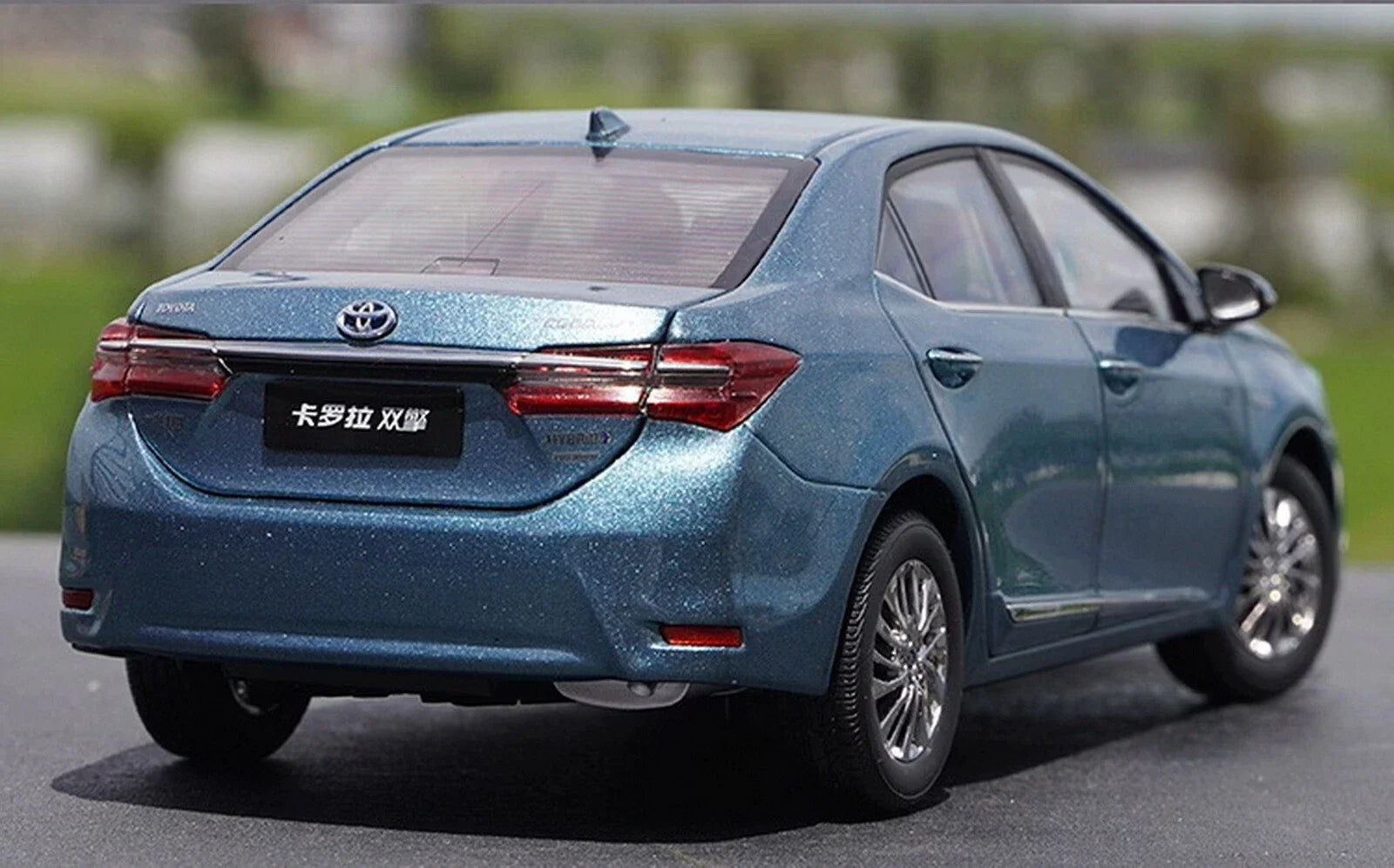 Toyota Corp.   Toyota Corolla Hybrid (Pakistani Grande)  Blue