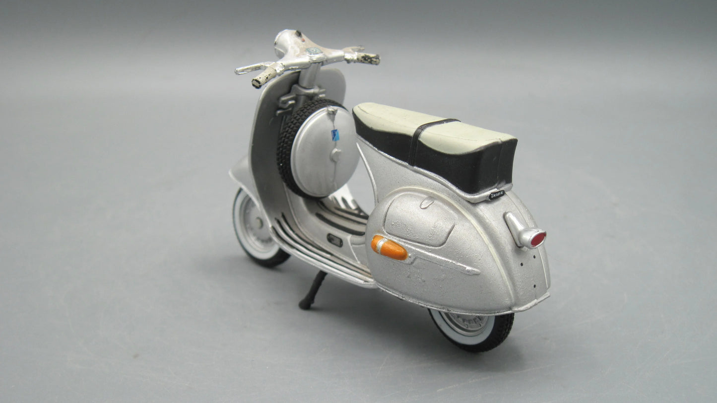 Maisto   Vespa Messerschmitt 150 GS 1961 Silver