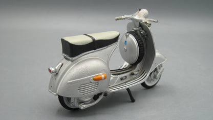 Maisto   Vespa Messerschmitt 150 GS 1961 Silver