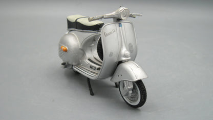 Maisto   Vespa Messerschmitt 150 GS 1961 Silver