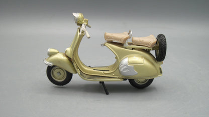 Maisto   Vespa Hoffmann Konigin 1954 Golden