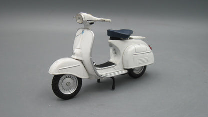 Maisto   Vespa Granturismo  1966 White