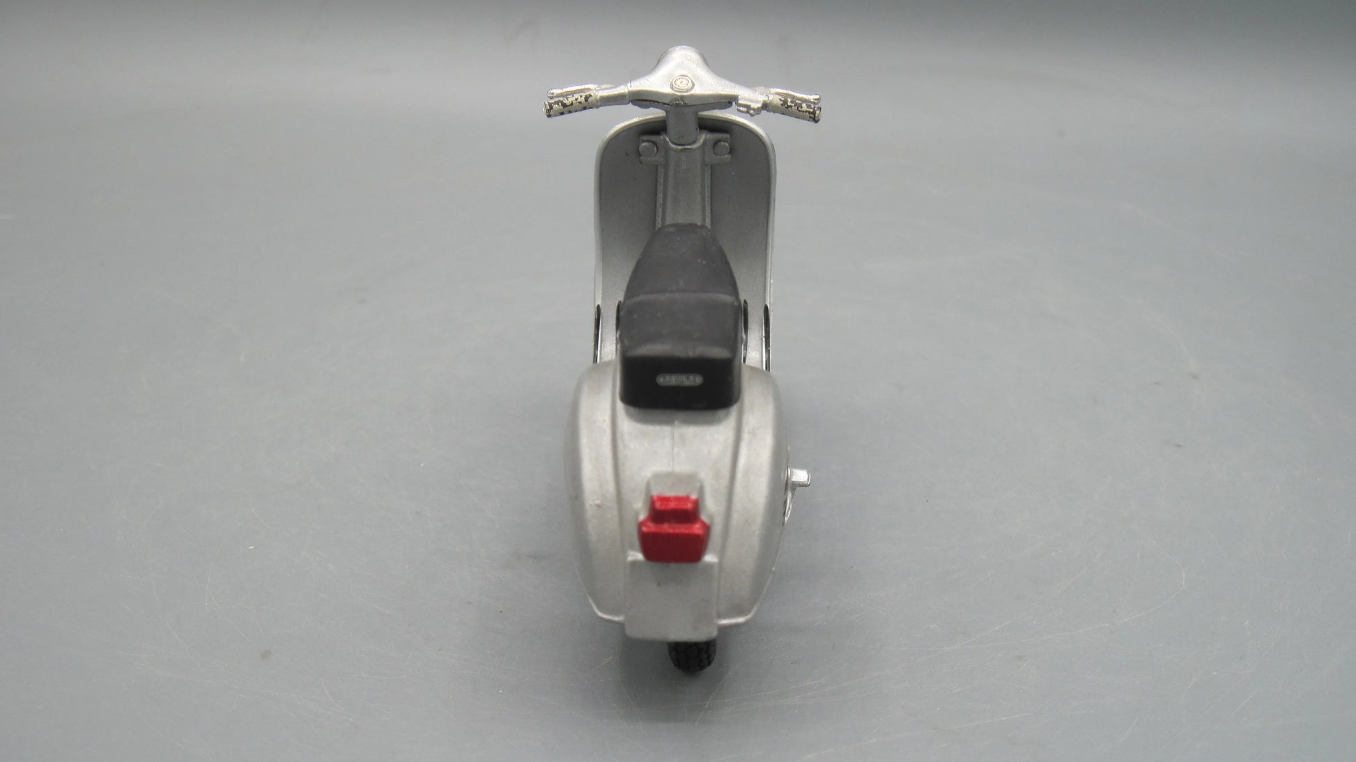 Maisto   Vespa GS 1958 Silver