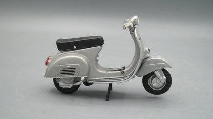 Maisto   Vespa GS 1958 Silver