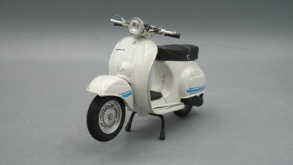 Maisto   Vespa Granturismo Del Carburetor 1976 white