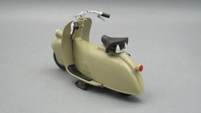 Maisto   Vespa MP5 Paperino 1945 Gold