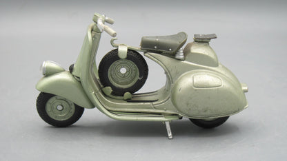 Maisto   Vespa Sport Giorini 1952 Golden