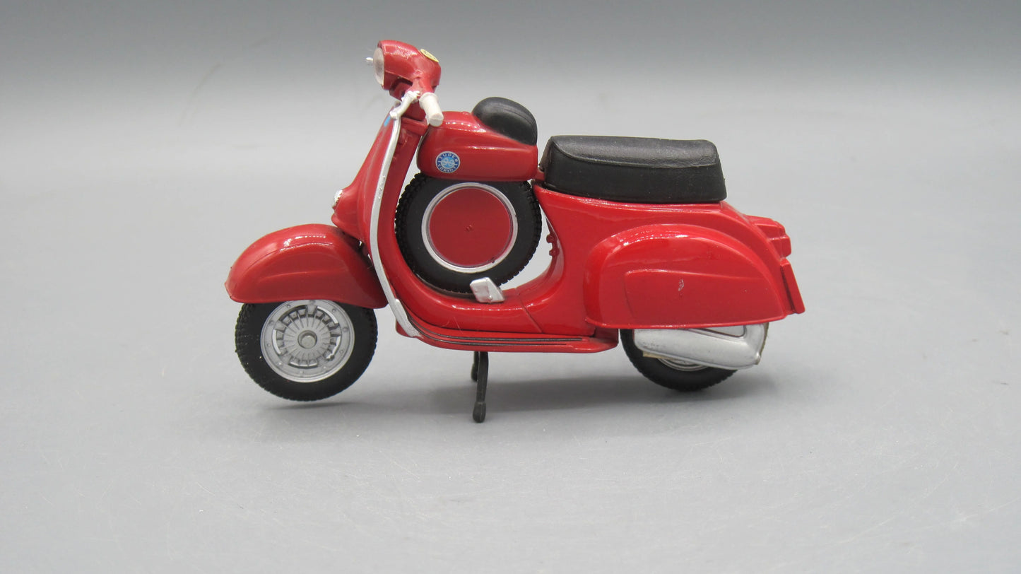 Maisto   Vespa 90 Super Sprint 1965 Red