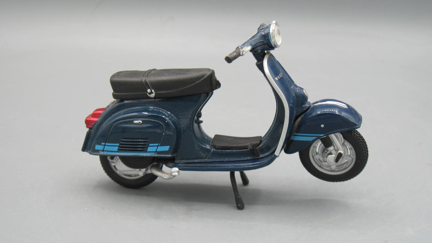 Maisto   Vespa 125 Primavera ET3 1976 Blue
