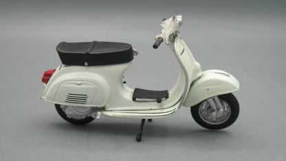 Maisto   Vespa 125 Primavera 1976 White