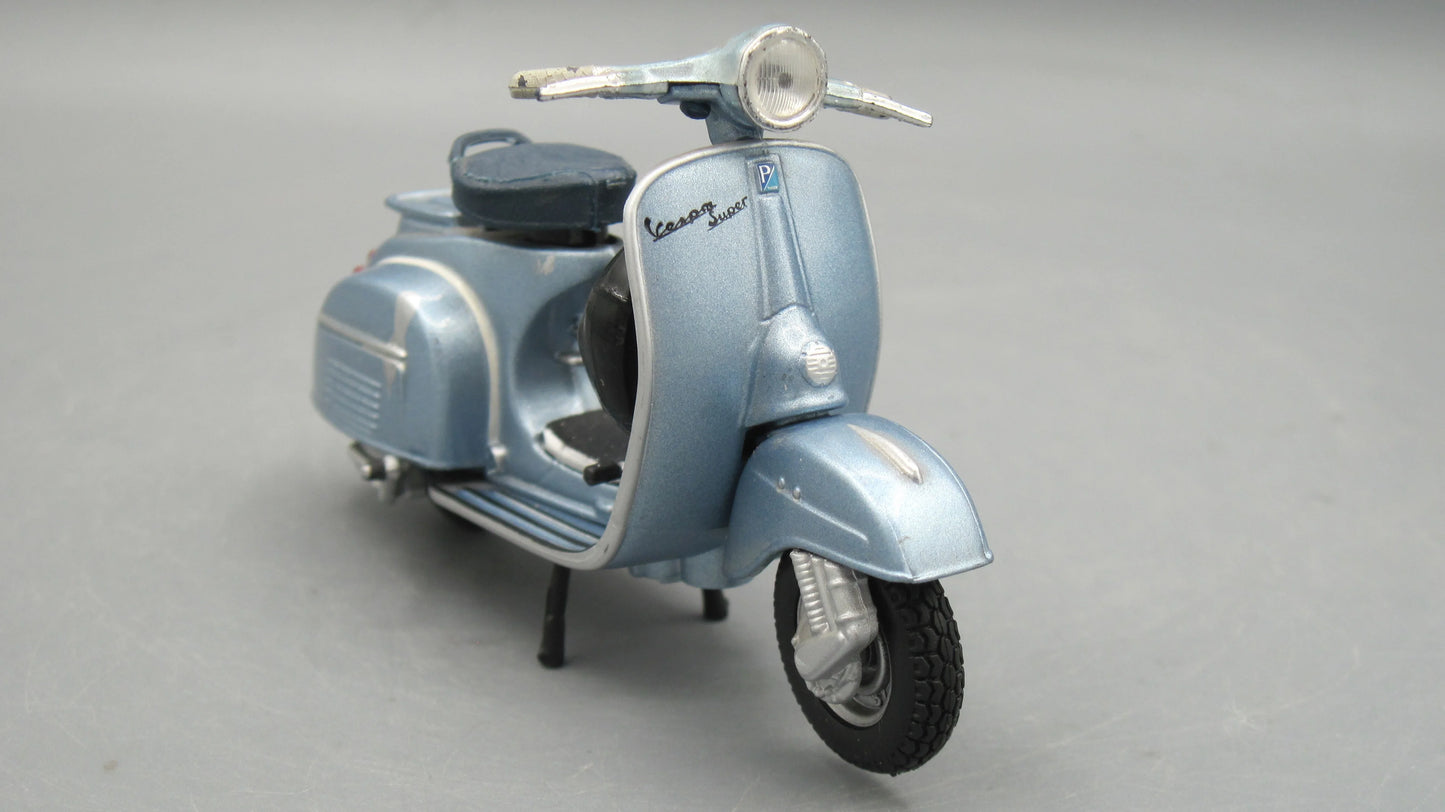 Maisto   Vespa Super 150 1965 Blue
