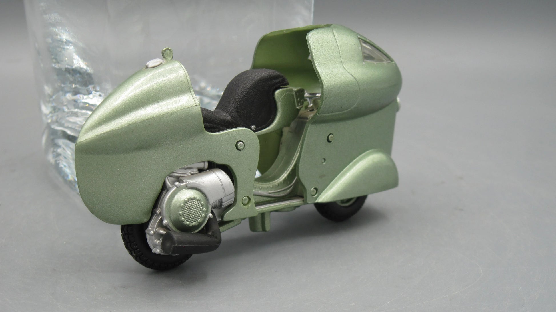Maisto   Vespa Monthlery 1950 Green