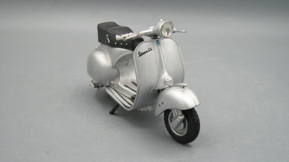 Maisto   Vespa 125 1953 Silver