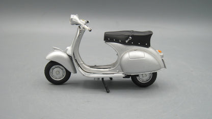 Maisto   Vespa 125 1953 Silver