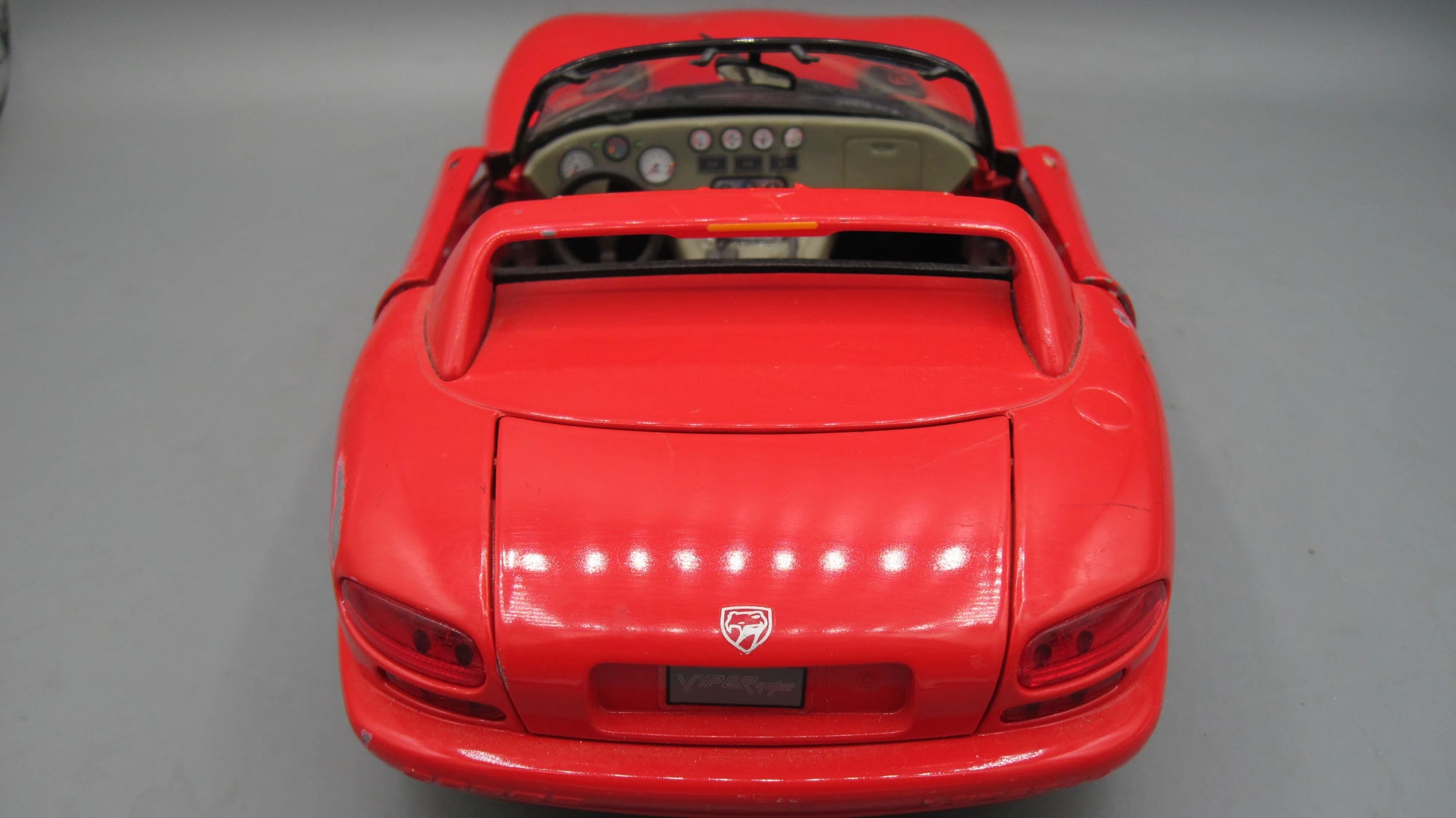 Bburago   Dodge Viper RT/10  Red