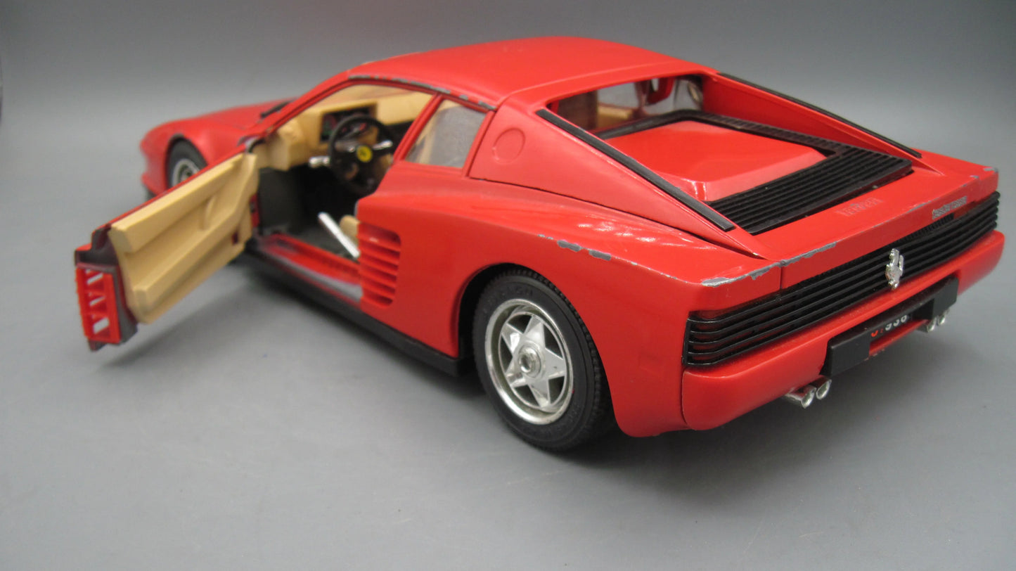 Bburago   Ferrari Testarossa 1984 Red