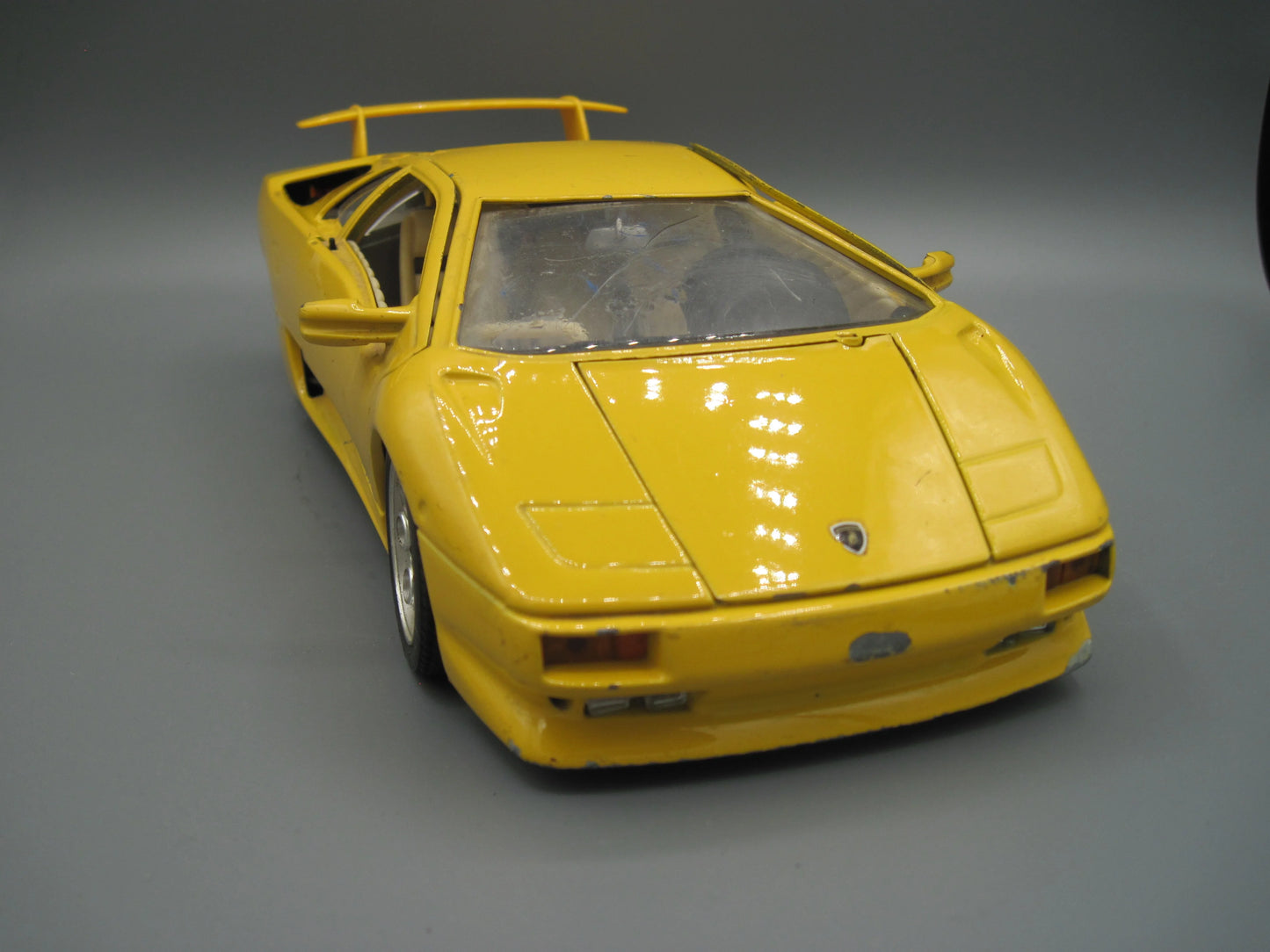 Bburago  Special Edition Lamborghini Diablo 1990 Yellow