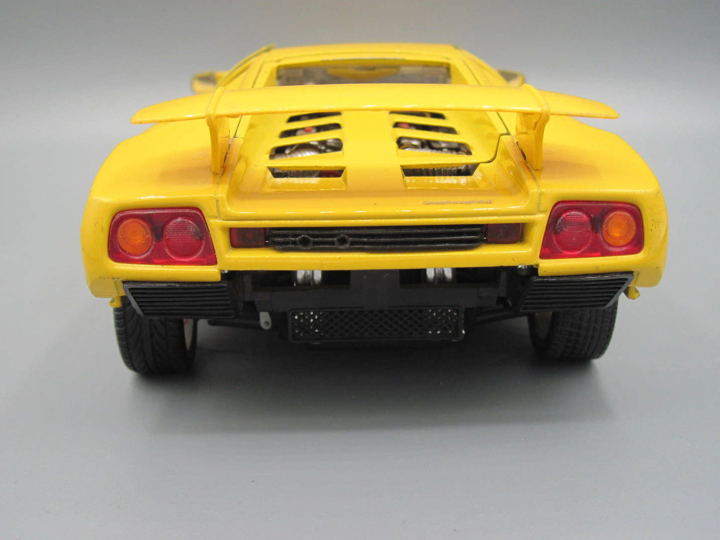 Bburago  Special Edition Lamborghini Diablo 1990 Yellow