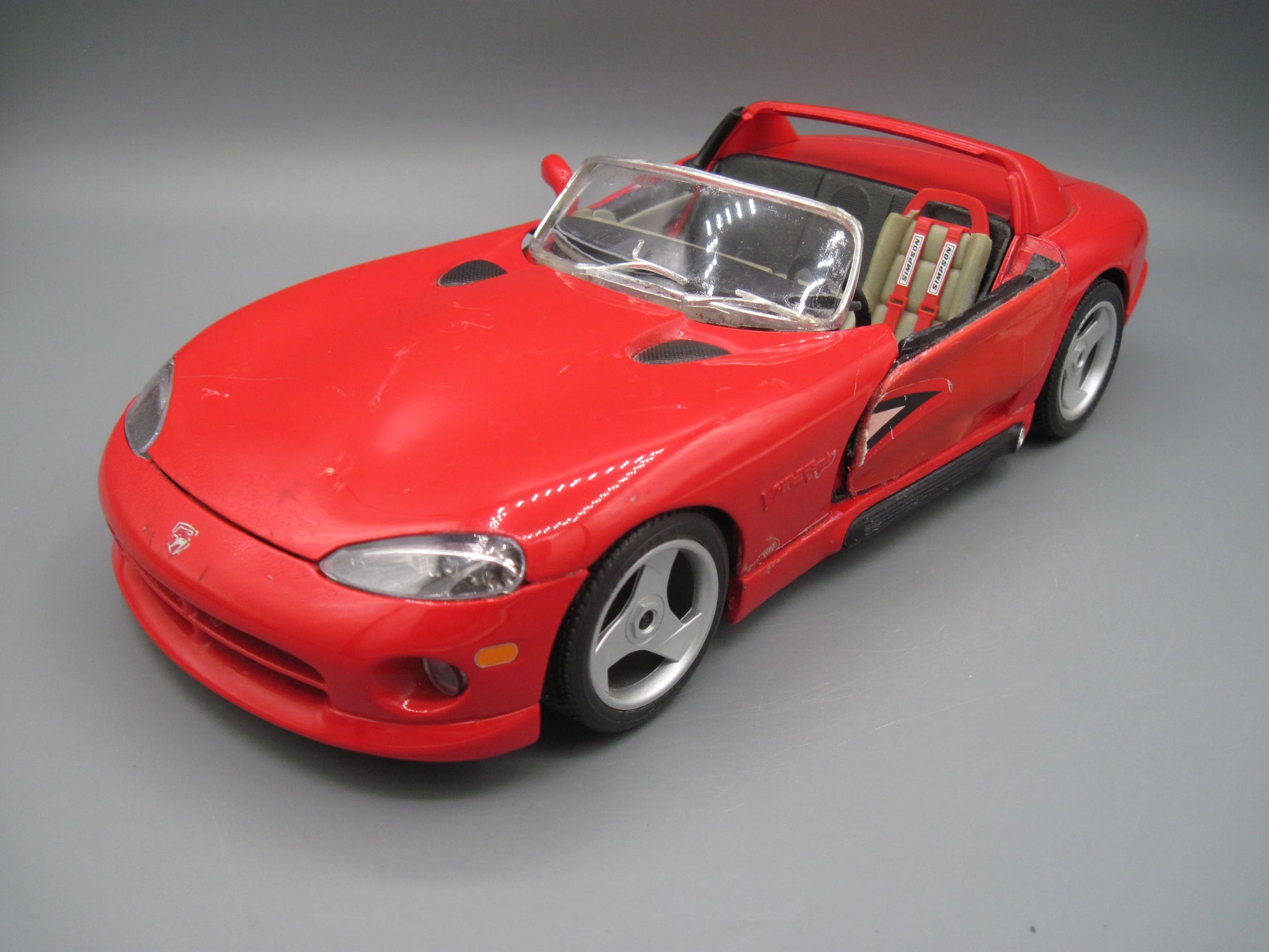 Bburago   Dodge Viper RT/10  Red