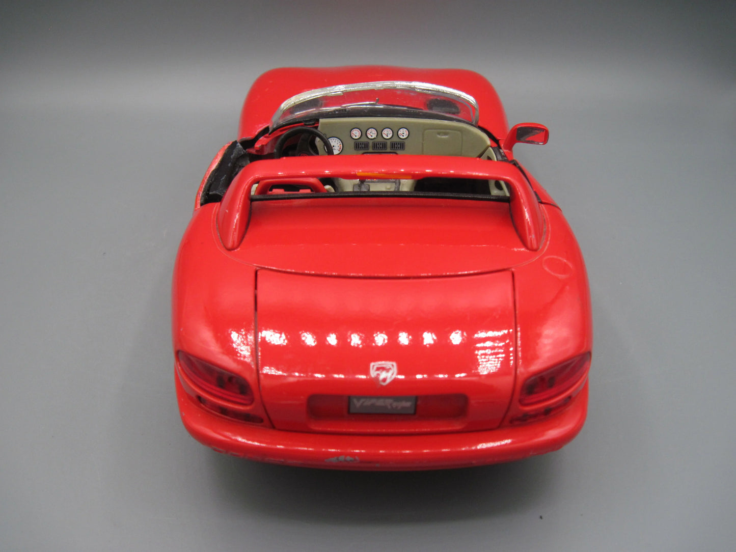 Bburago   Dodge Viper RT/10  Red