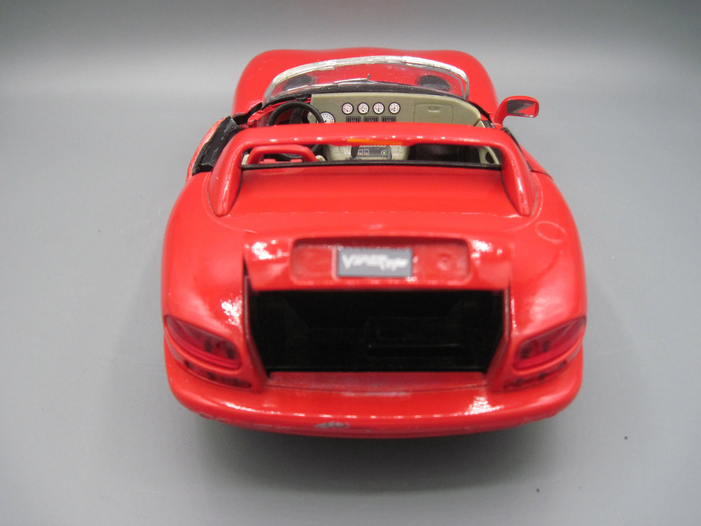 Bburago   Dodge Viper RT/10  Red