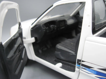 ERTL   Ford F150 XLT Polaris  White
