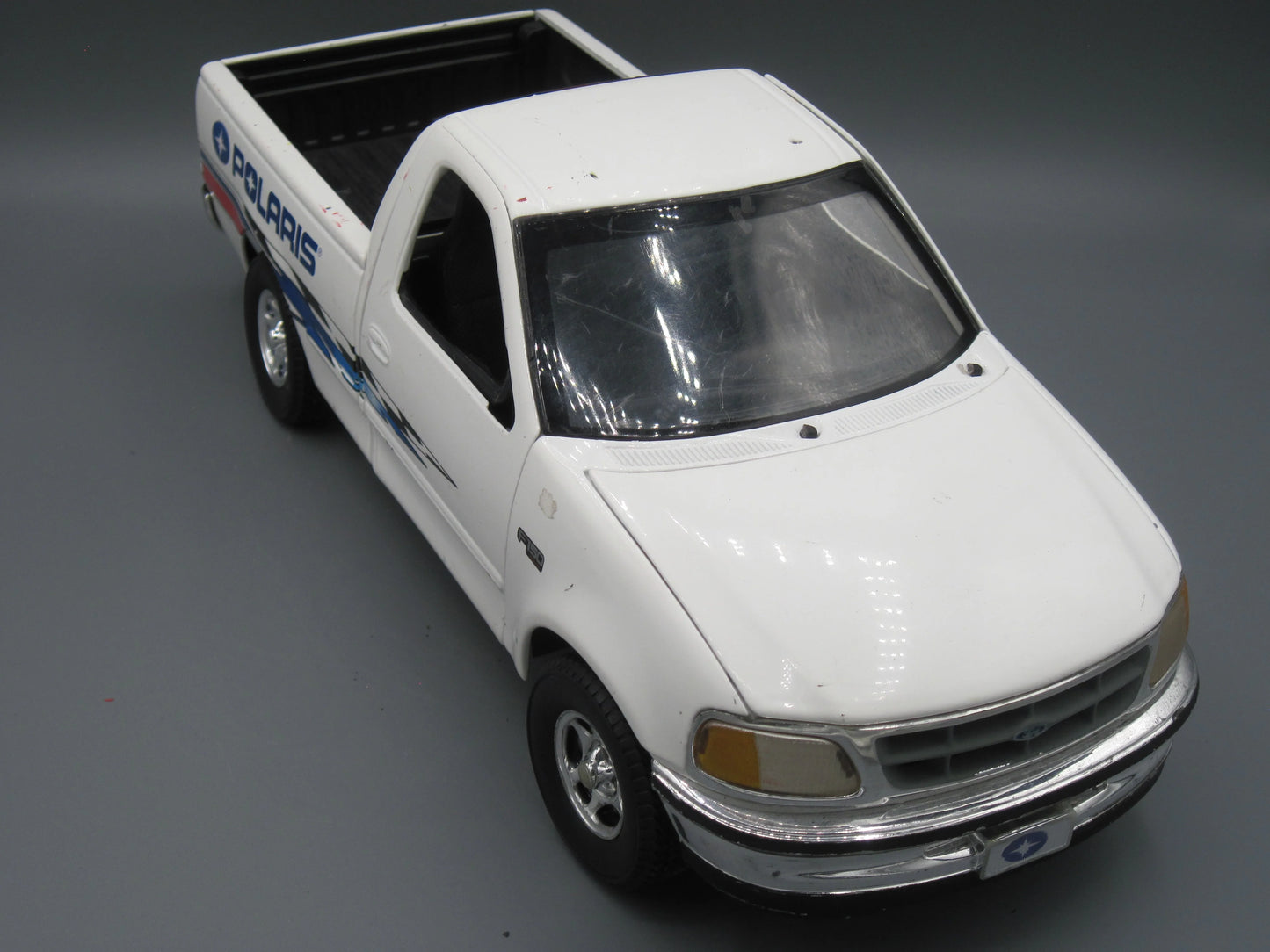 ERTL   Ford F150 XLT Polaris  White