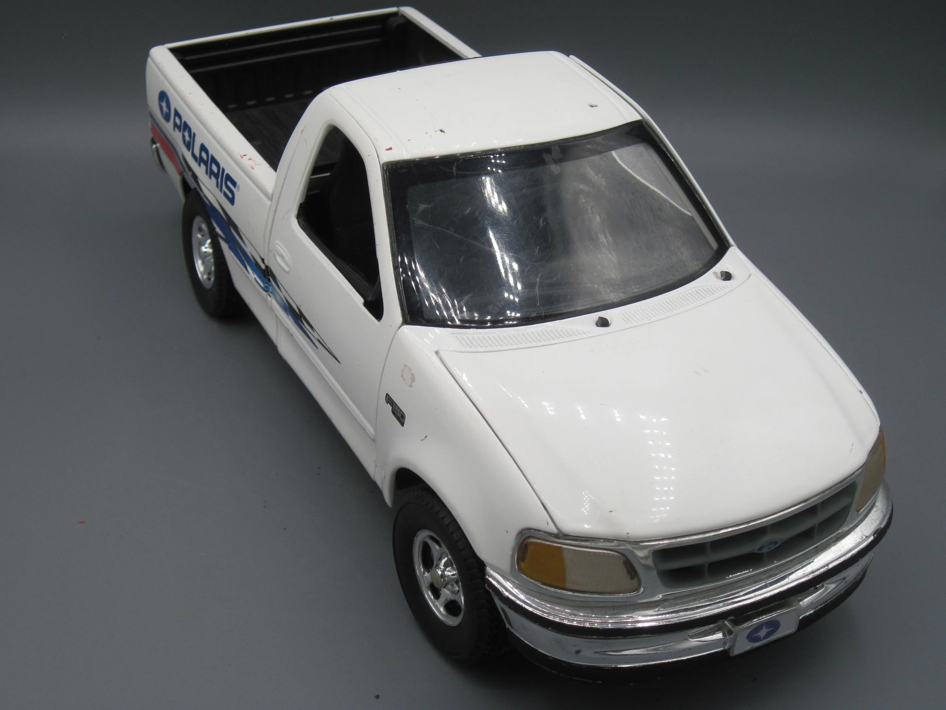 ERTL   Ford F150 XLT Polaris  White