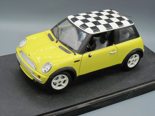 Hot Wheels   Mini Cooper with Base  Yellow