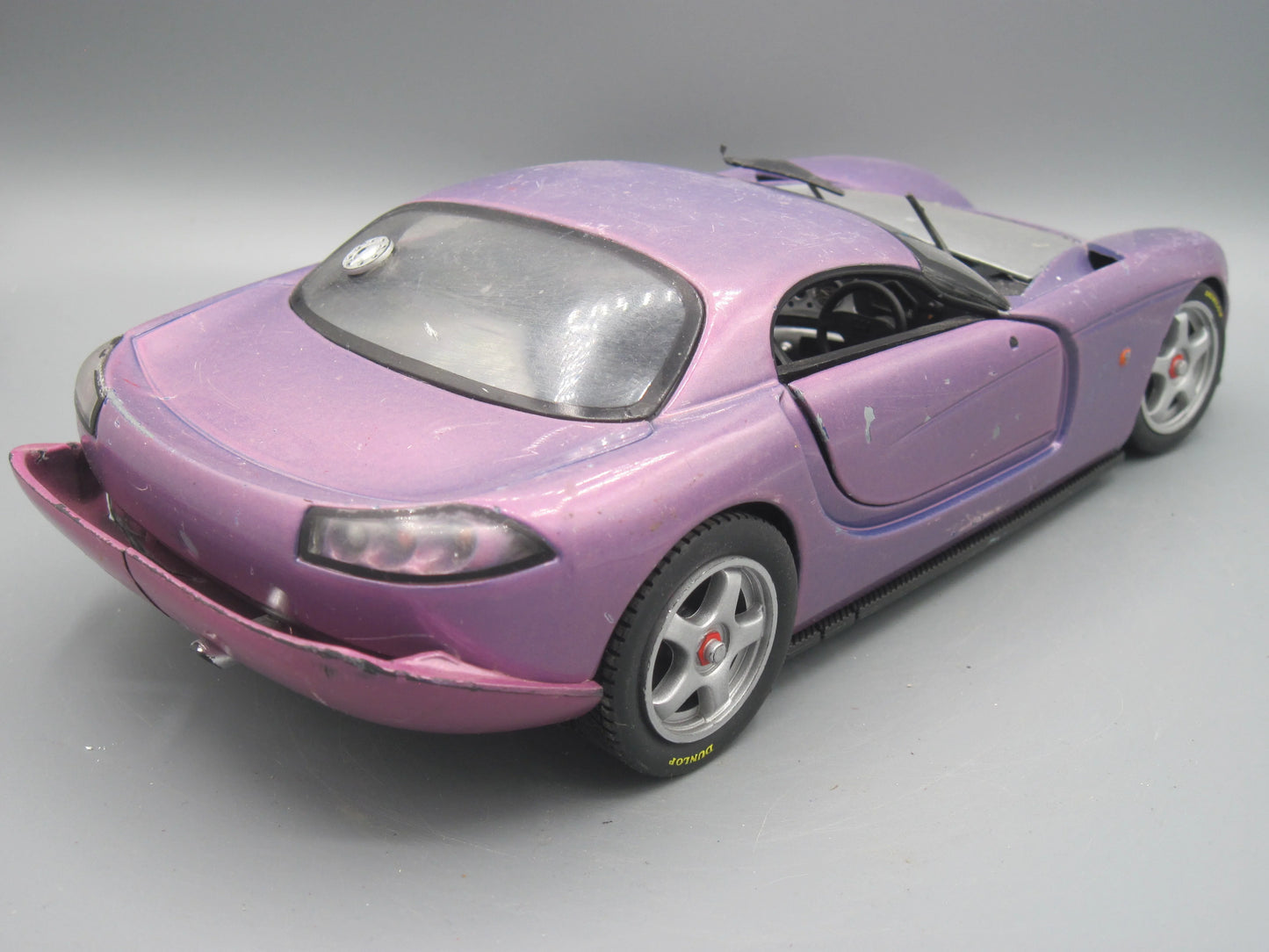 Hot Wheels   TVR Speed 12  Purple