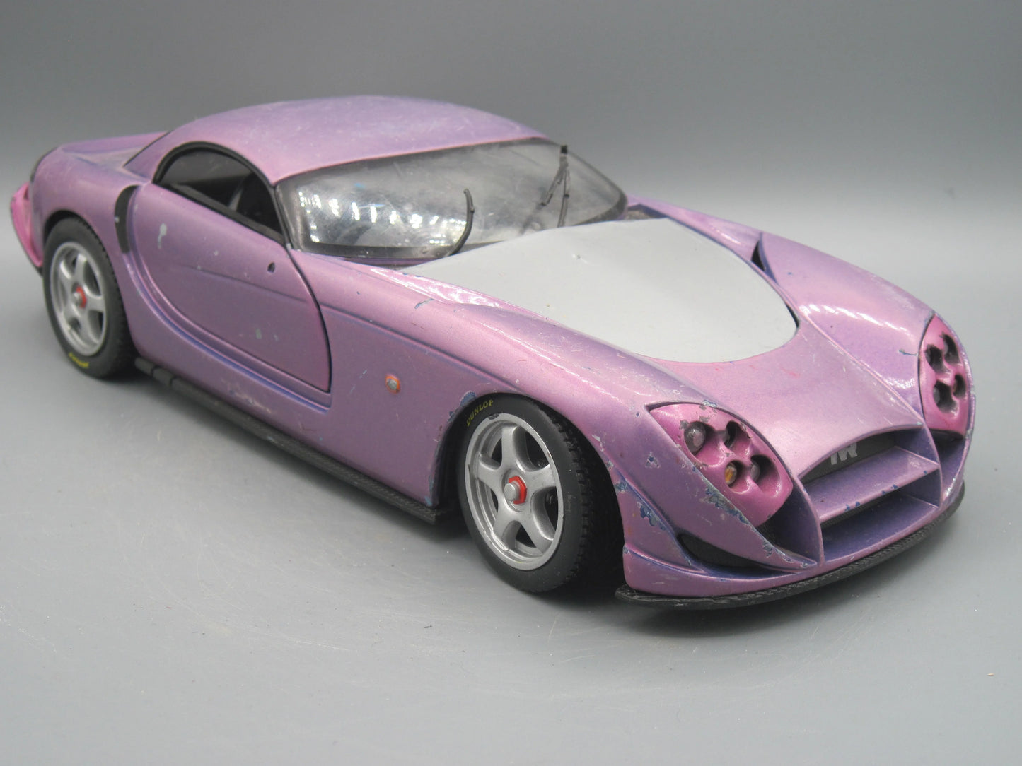 Hot Wheels   TVR Speed 12  Purple