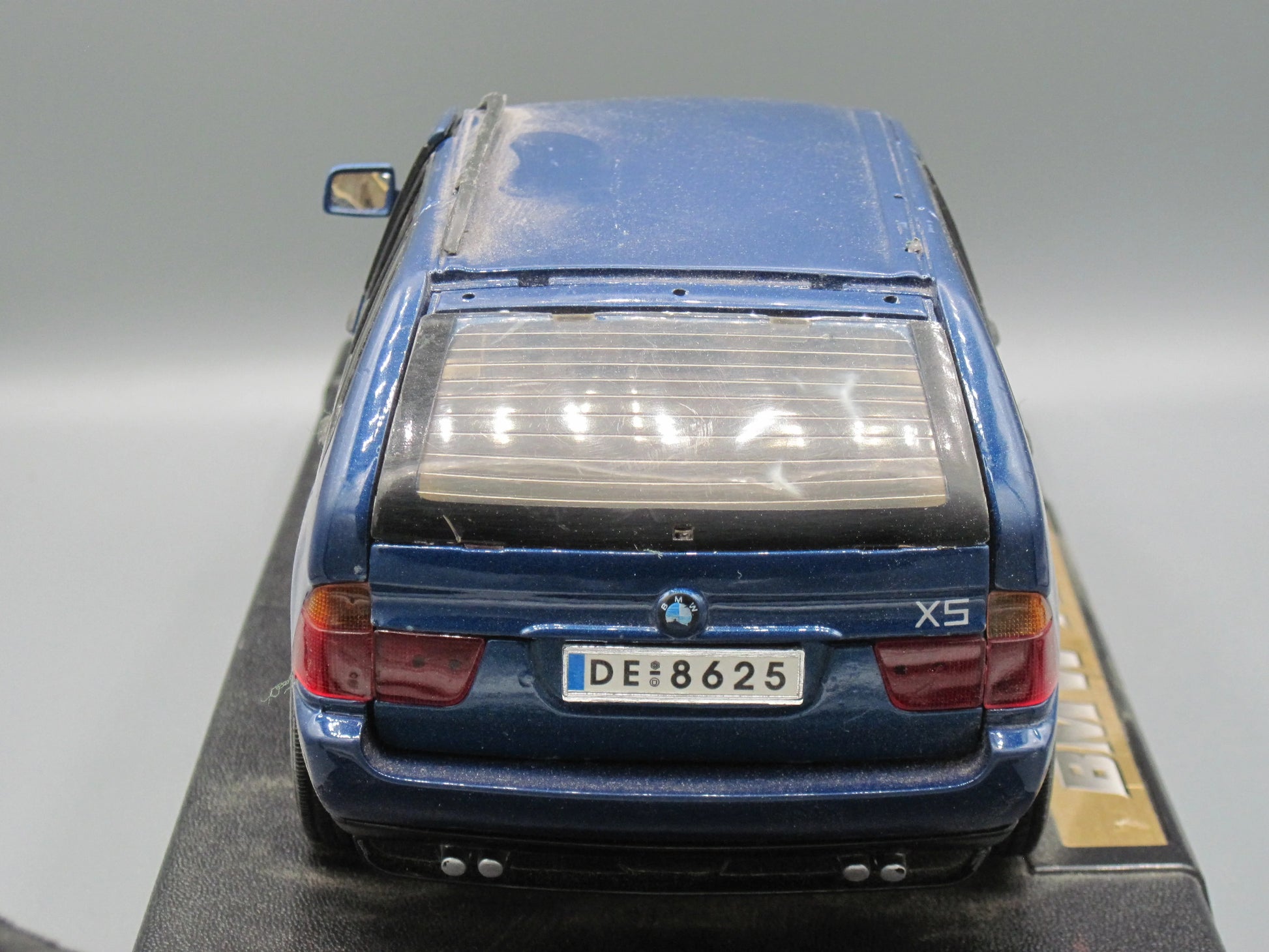 Motor Max   BMW X5 with Base  Blue