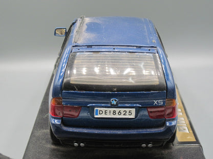 Motor Max   BMW X5 with Base  Blue