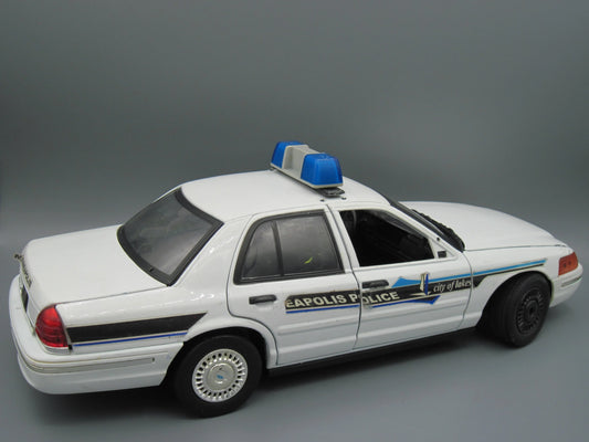 Motor Max  Special Edition Ford Crown Victoria Interceptor  White Police Edition